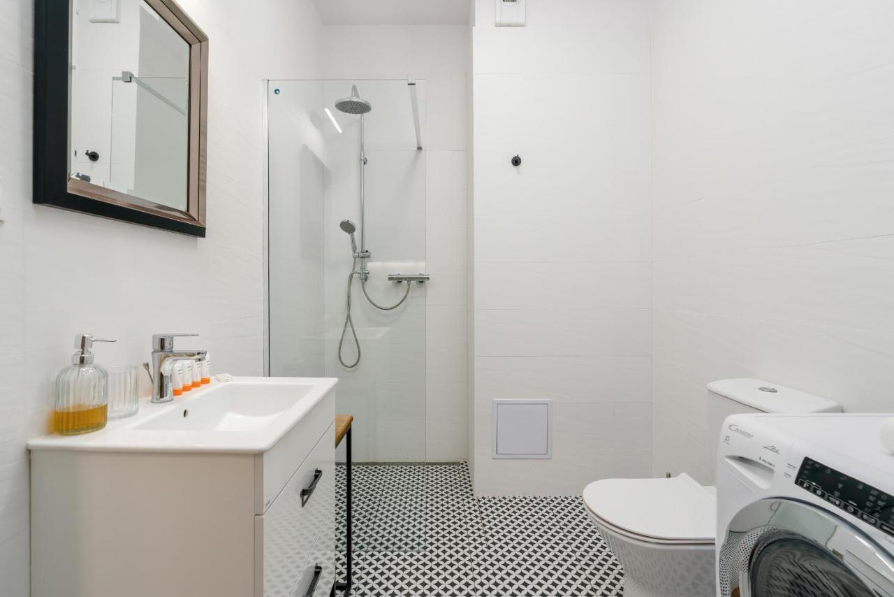 Deluxe Mtp Apartments Matejki By Noclegi Renters Poznań Exterior foto