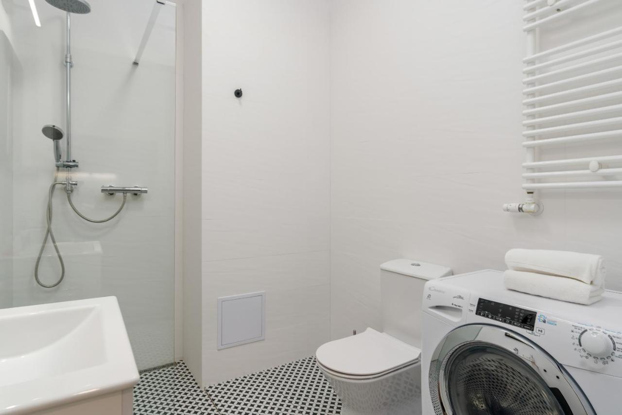 Deluxe Mtp Apartments Matejki By Noclegi Renters Poznań Exterior foto